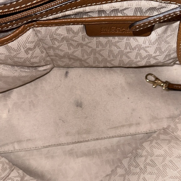 Michael Kors Marina North South Large Drawstring Tote - Picture 10 of 10